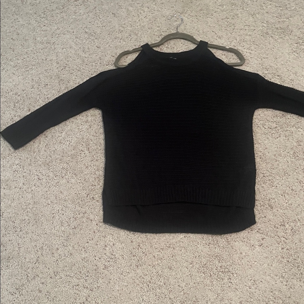 Express Women's Black Crew Neck Sweater